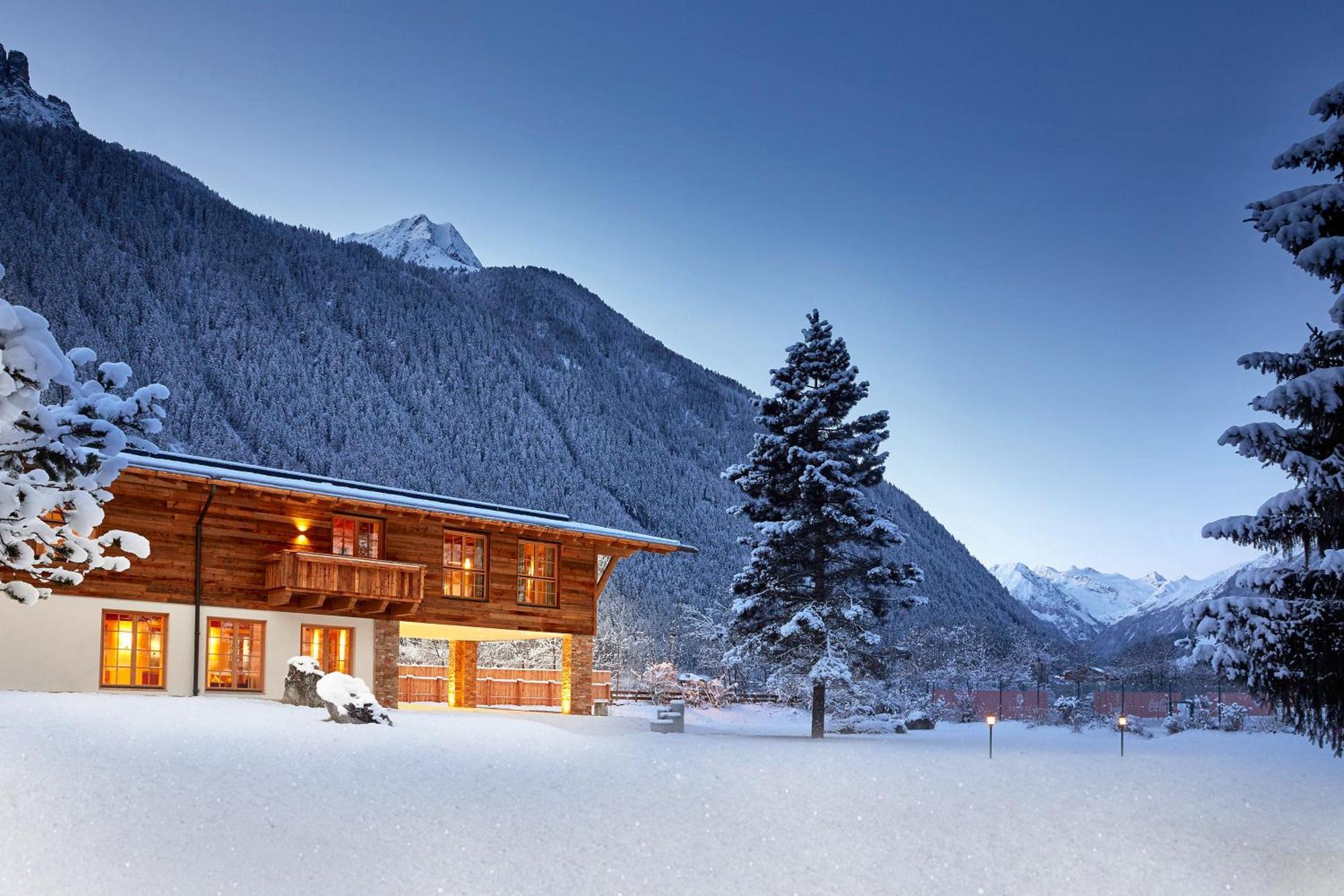 Relais&Châteaux Spa-Hotel Jagdhof Neustift im Stubaital Exterior foto