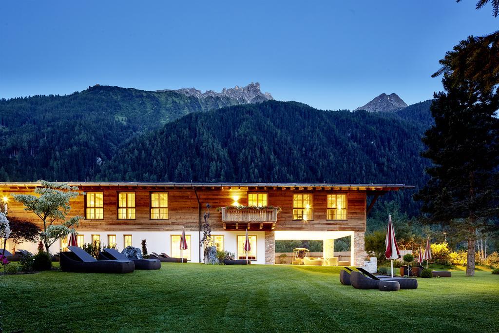 Relais&Châteaux Spa-Hotel Jagdhof Neustift im Stubaital Exterior foto