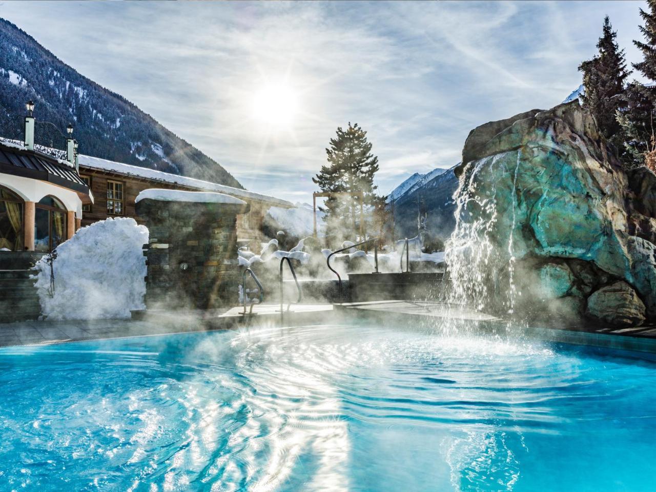 Relais&Châteaux Spa-Hotel Jagdhof Neustift im Stubaital Exterior foto